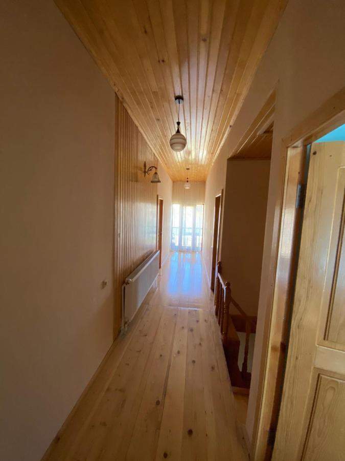 Manana Japaridze'S Guesthouse Mestia Exteriör bild
