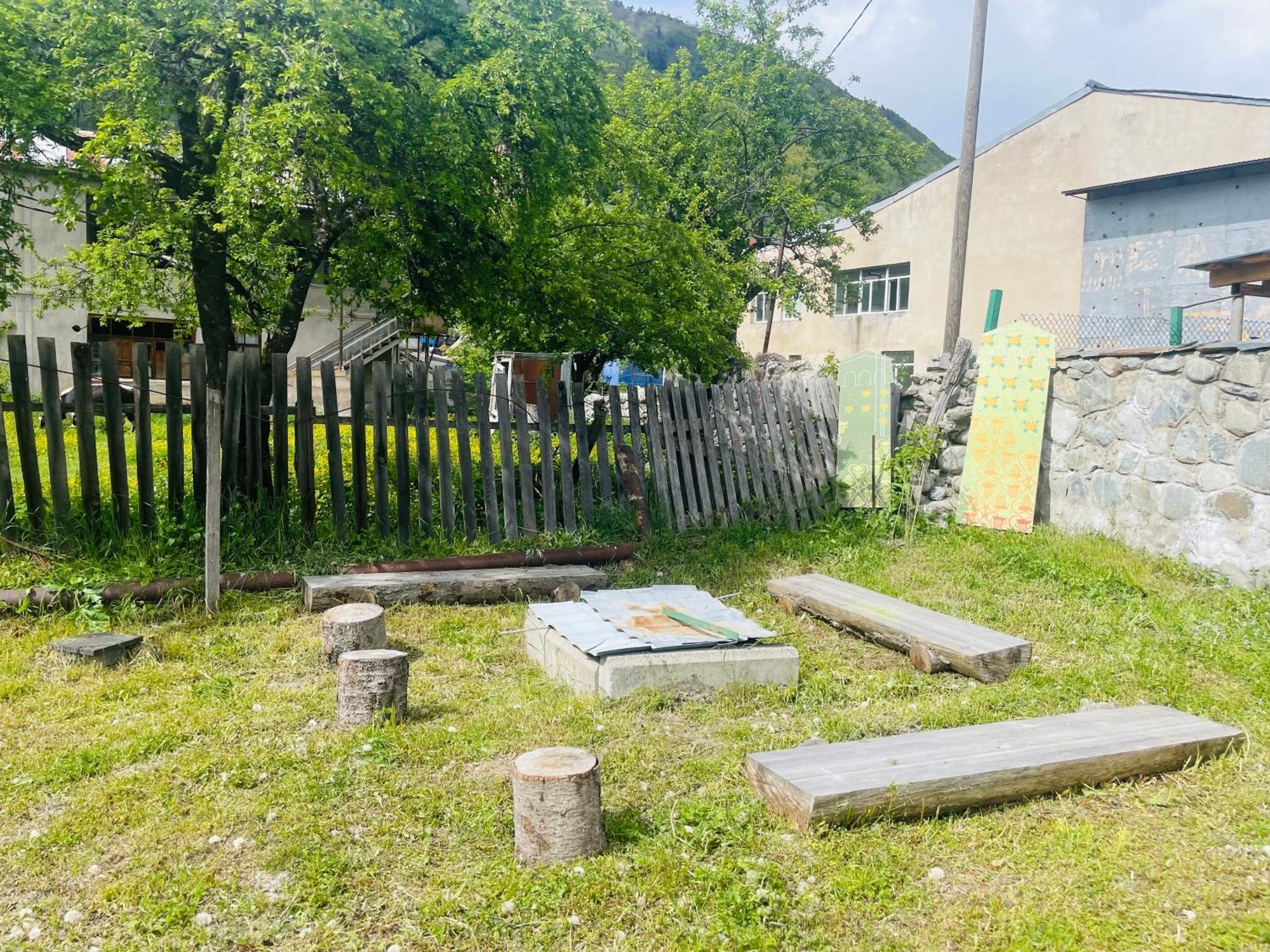 Manana Japaridze'S Guesthouse Mestia Exteriör bild
