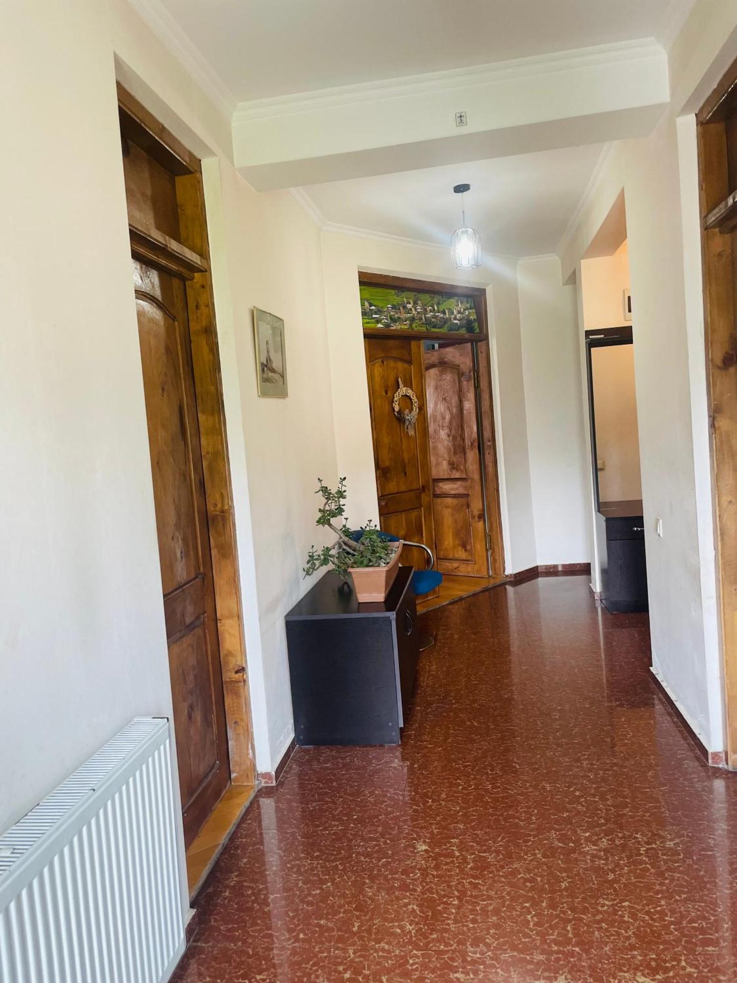Manana Japaridze'S Guesthouse Mestia Exteriör bild